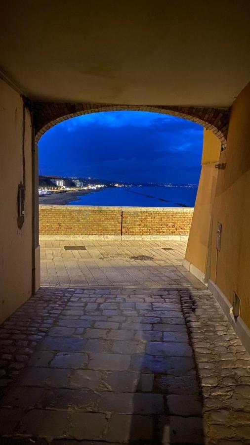 Residenza Sveva Bed & Breakfast Термоли Екстериор снимка