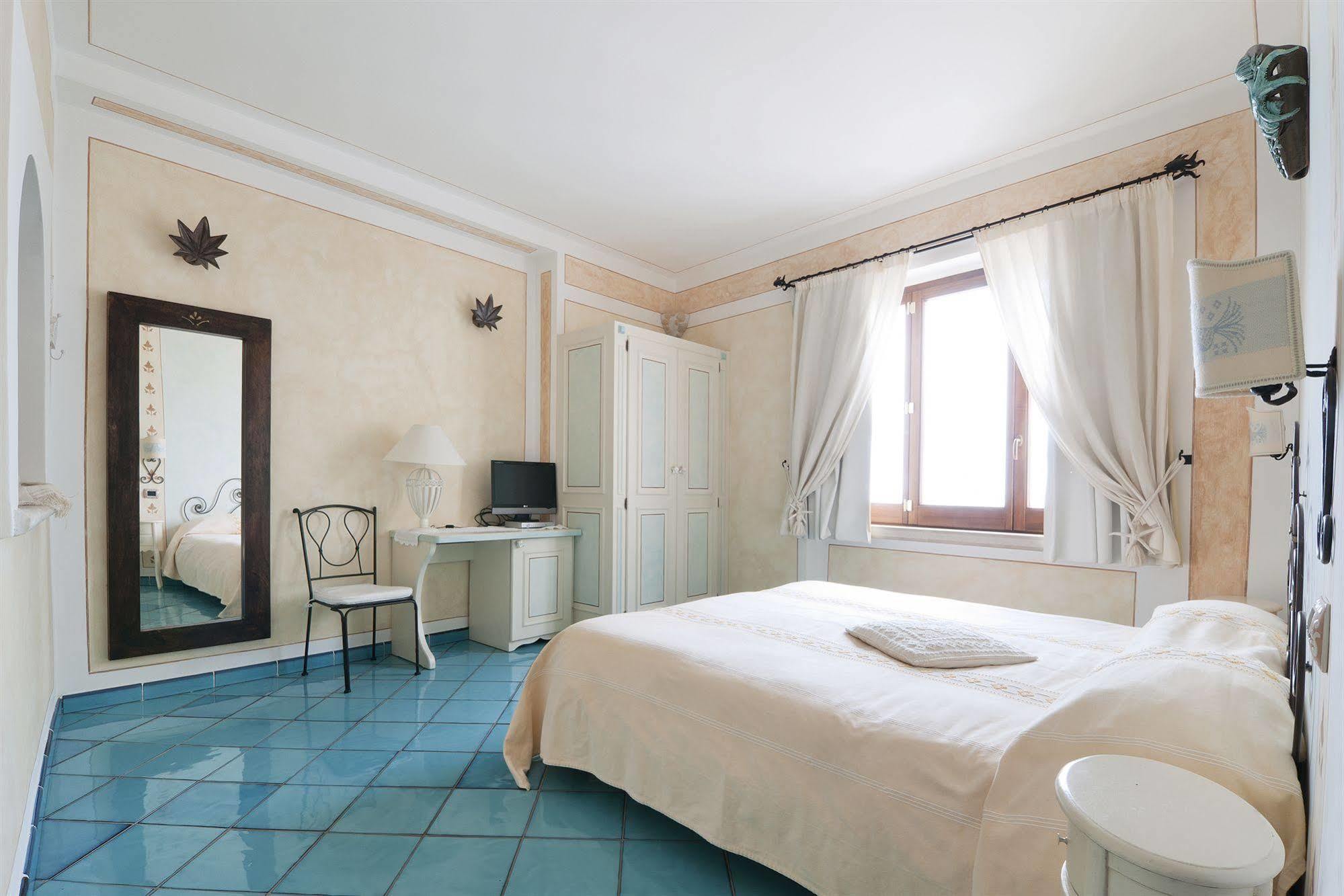 Residenza Sveva Bed & Breakfast Термоли Екстериор снимка